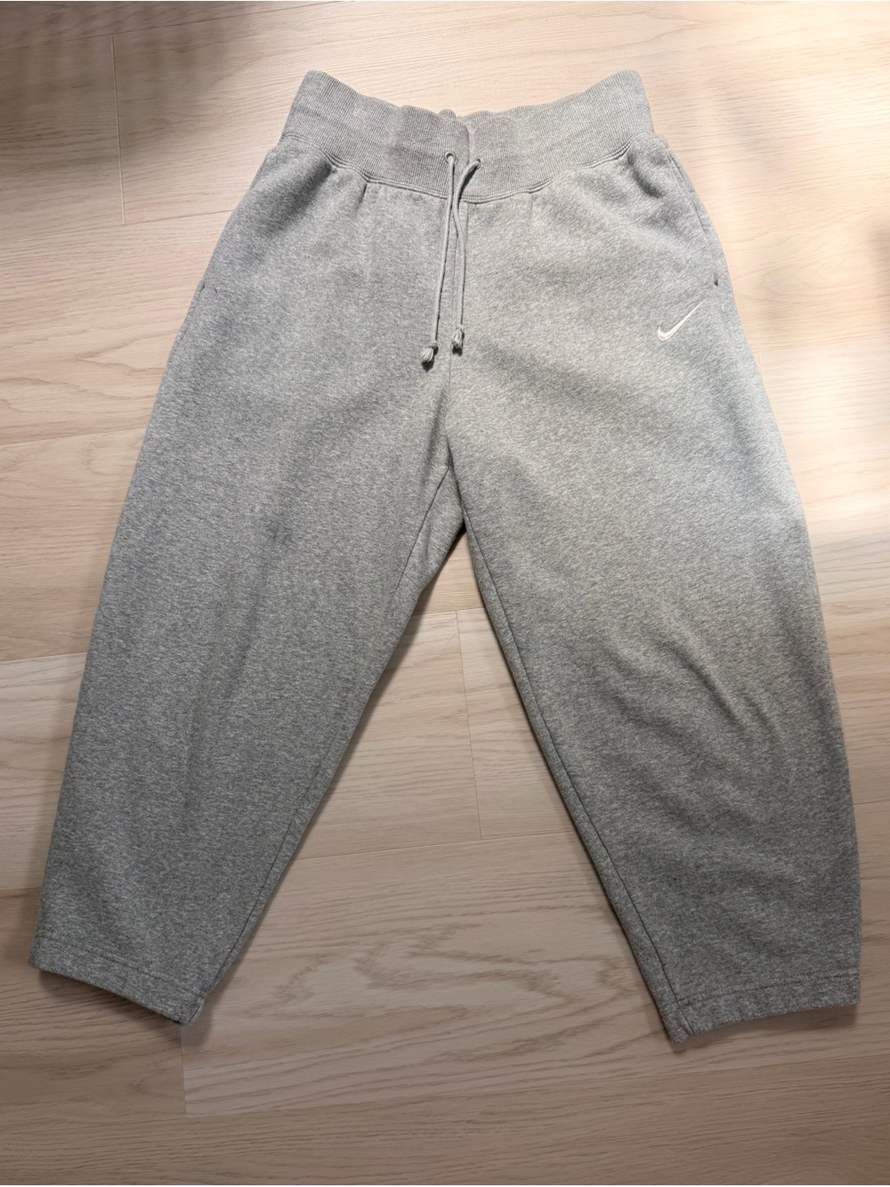 Nike Light Gray Phoenix Fleece Sweatpants Size M